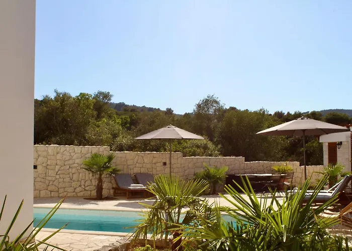 Bora - Am Villa Slatine