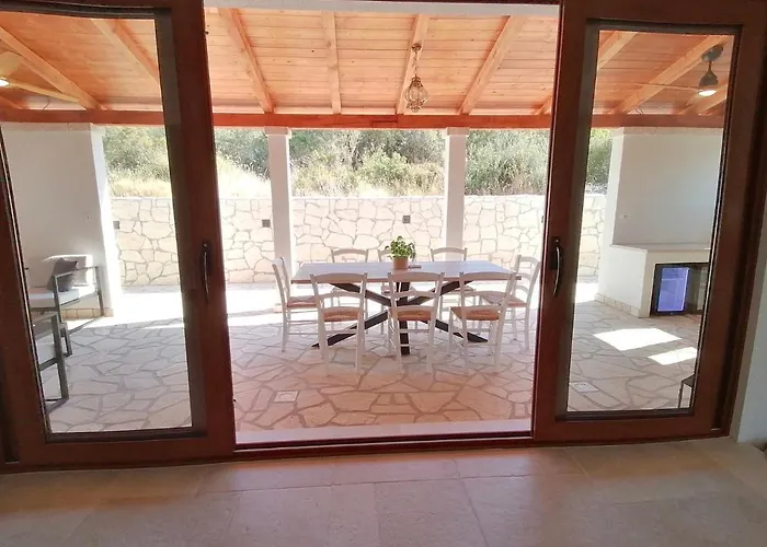 Bora - Am Villa Slatine
